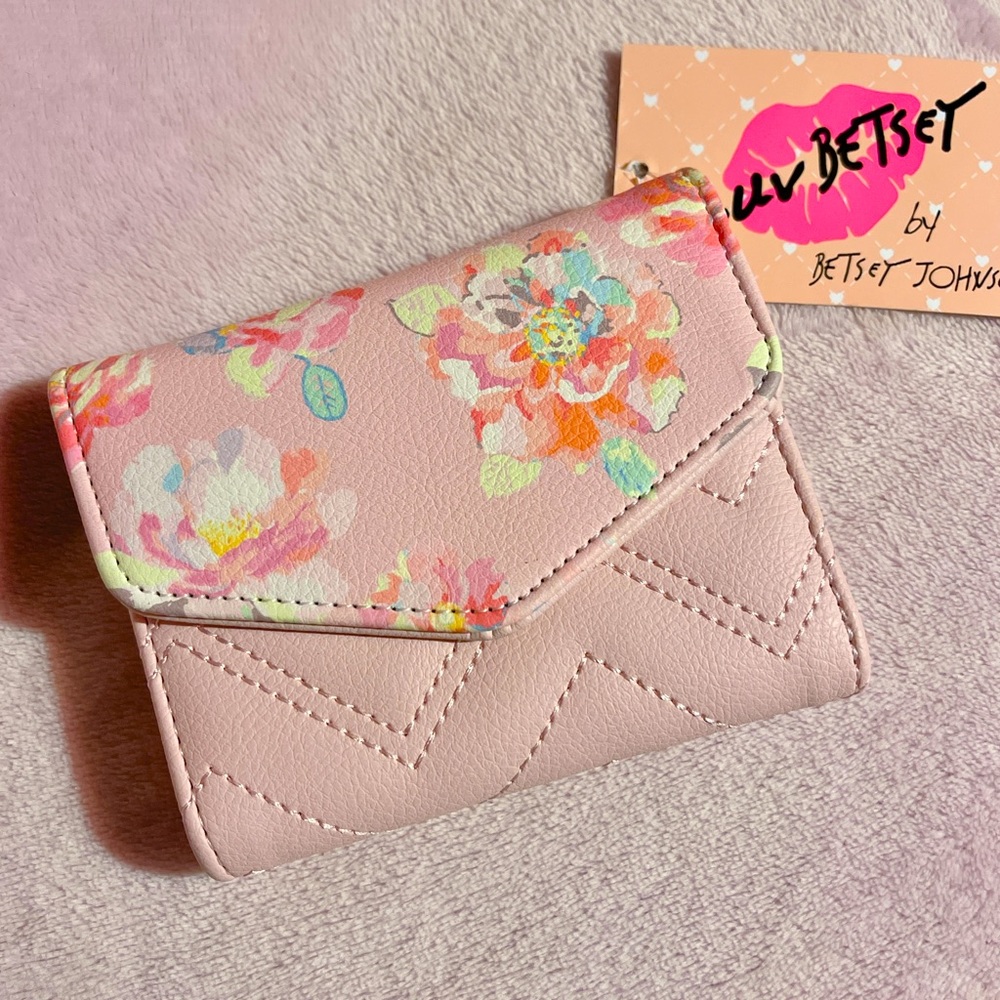 Betsey Johnson Luv Betsey Pink Ditsy Floral Trifold Envelope Wallet
